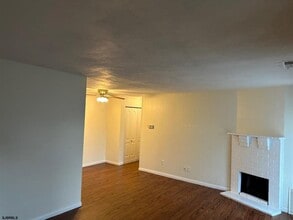 405 Alpine Ct, Unit 405 Alpine Ct in Mays Landing, NJ - Building Photo - Building Photo