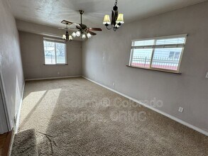 27 Hopi St in Colorado Springs, CO - Building Photo - Building Photo