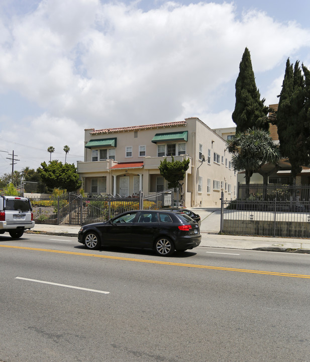 310 S Wilton Pl in Los Angeles, CA - Foto de edificio