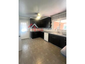 4044 Somerdale Ln in Charlotte, NC - Building Photo - Building Photo