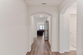 936 English Dr in Krugerville, TX - Building Photo - Building Photo