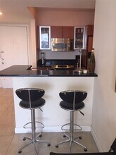 18800 NE 29th Ave, Unit 1013 in Miami, FL - Building Photo - Building Photo