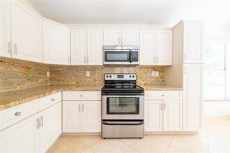 1840 SW 135th Way in Miramar, FL - Building Photo - Building Photo