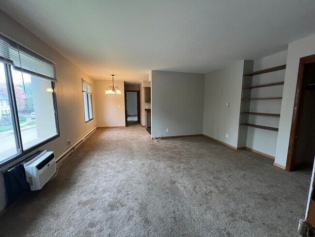 305 Maple Ave in Waukesha, WI - Building Photo - Building Photo