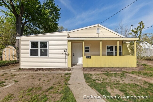 property at 2065 Johanna Ave SW