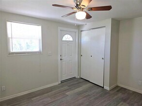 5616 27th Ave S in Gulfport, FL - Building Photo - Building Photo