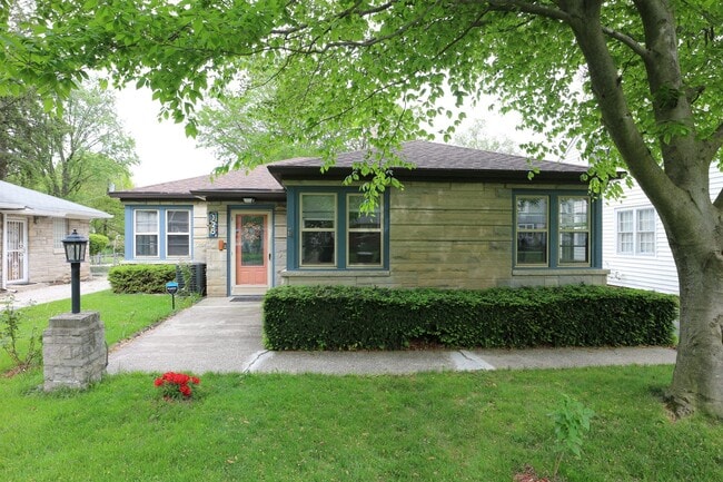 property at 125 N Sheridan Ave