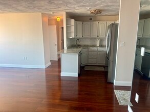 77 Adams St in Quincy, MA - Building Photo - Building Photo