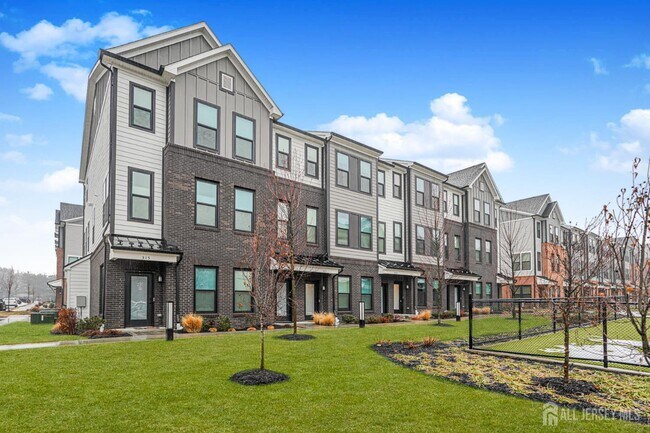 307 Peyton Pl in New Brunswick, NJ - Building Photo - Building Photo