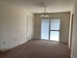 67 Brightwood Dr in Hagerstown, MD - Foto de edificio - Building Photo