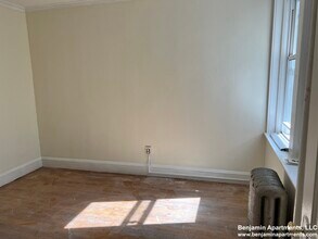 1255 Boylston St, Unit 23 in Boston, MA - Building Photo - Building Photo