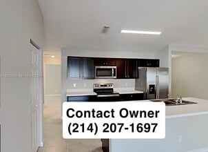 2011 SW Del Rio Blvd in Port St. Lucie, FL - Building Photo - Building Photo