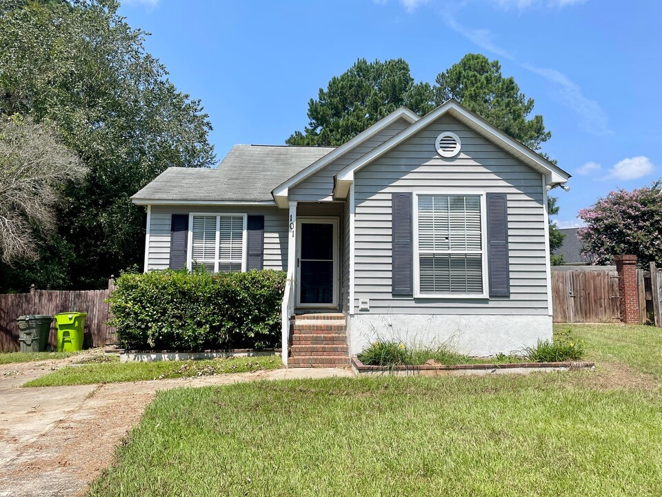 101 Hookston Way in Irmo, SC - Foto de edificio