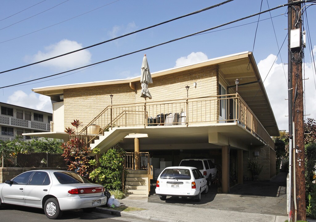 1132 Hoolai St in Honolulu, HI - Building Photo