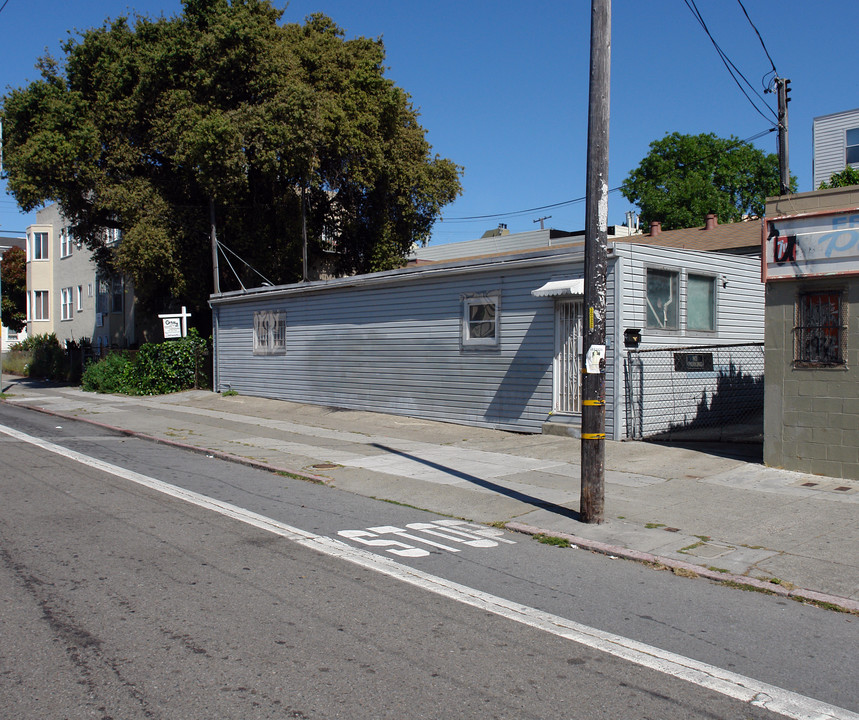 2810-2820 25th St in San Francisco, CA - Building Photo