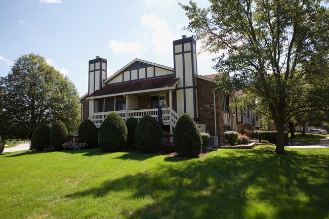 17571 Cambridge Pl in Tinley Park, IL - Building Photo - Building Photo