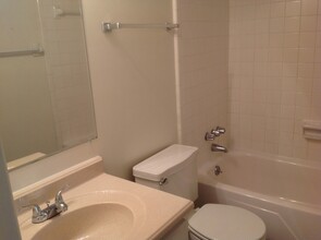 3816 Country Club Rd in Winston-Salem, NC - Building Photo - Building Photo