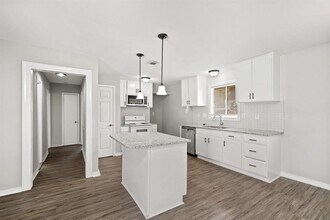 5210 Balkin St in Houston, TX - Building Photo - Building Photo