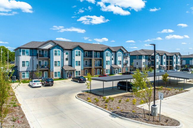 Union at Wiley in Cedar Rapids, IA - Foto de edificio - Building Photo