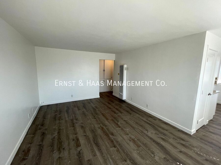 2120 San Anseline Ave in Long Beach, CA - Building Photo