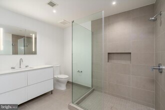 1630 Columbia Rd NW, Unit 105 in Washington, DC - Building Photo - Building Photo