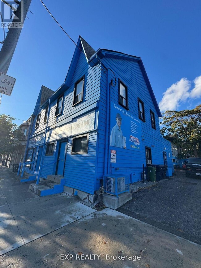 property at 1594 Dupont St