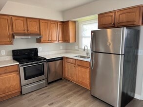 1228 Archdale Dr, Unit G in Charlotte, NC - Building Photo - Building Photo