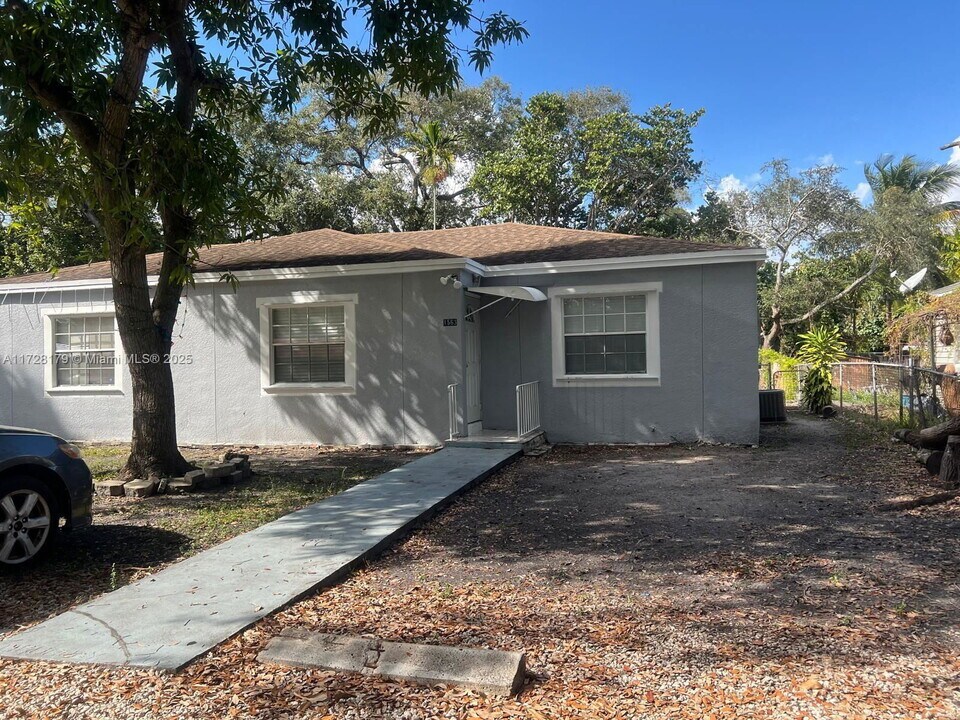1563 NE 131st Ln-Unit -1563 in North Miami, FL - Building Photo