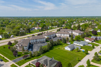 Hidden Lakes in Franklin, WI - Building Photo - Building Photo