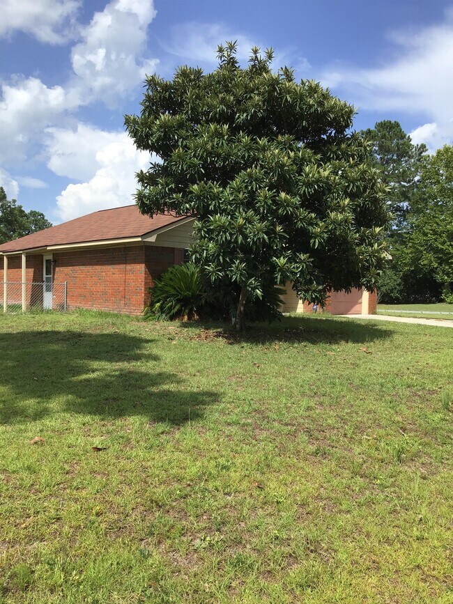 13 Shayna Dr in Hinesville, GA - Building Photo - Building Photo
