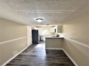 718 Climate Dr in Brandon, FL - Building Photo - Building Photo