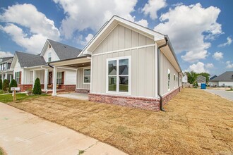 312 Gardens Ln in North Little Rock, AR - Building Photo - Building Photo