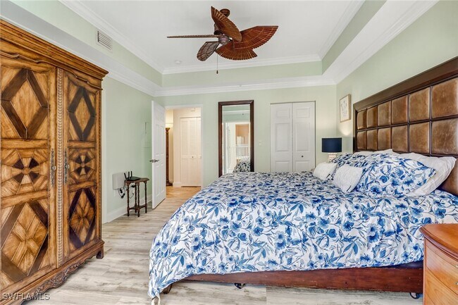 property at 401 Bayfront Pl