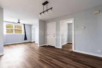 2928 N Ridgeway Ave in Chicago, IL - Building Photo - Building Photo