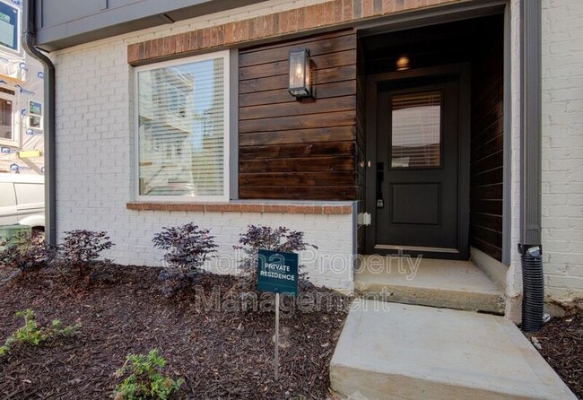 property at 5045 York Park Ln