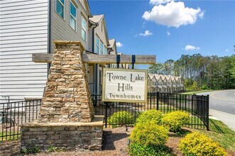 309 Vista Ln in Woodstock, GA - Building Photo - Building Photo