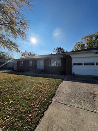 619 Cumberland Ave in West Lafayette, IN - Foto de edificio - Building Photo