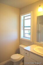 2003 Aaron Dr in Lynden, WA - Building Photo - Building Photo