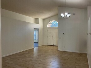 5721 Rywood Dr in Orlando, FL - Building Photo - Building Photo