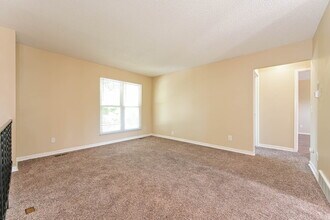 1204 S Bahama St in Aurora, CO - Building Photo - Building Photo