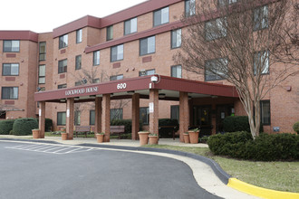 Lockwood House in Arlington, VA - Building Photo - Building Photo