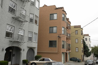 2430 8th Ave in Oakland, CA - Building Photo - Building Photo