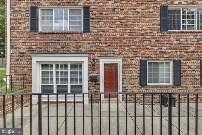 property at 1565-A N Van Dorn St