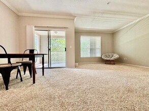 10440 Deerwood Rd in Houston, TX - Building Photo - Building Photo