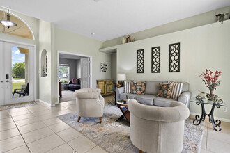 11290 51st Ct N in West Palm Beach, FL - Foto de edificio - Building Photo