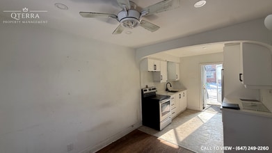 116 Parkview Hill Cres in Toronto, ON - Building Photo - Building Photo