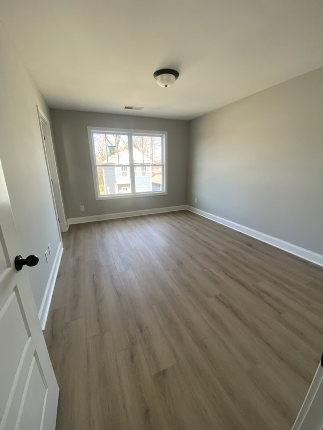 808 Lynes St in Clarksville, TN - Building Photo - Building Photo