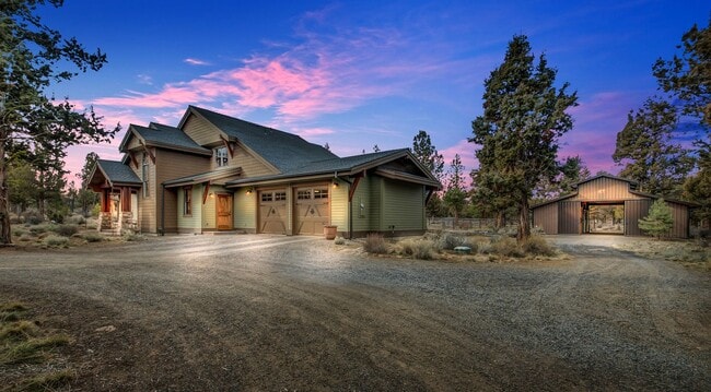 property at 18399 Tumalo Reservoir Rd