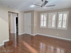 8455 Classique Ave in Las Vegas, NV - Building Photo - Building Photo