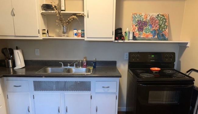 437 Claranna Avenue, Unit #2